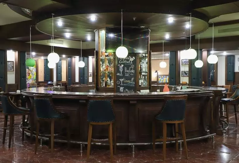 Hotel Ramada By Wyndham Tashkent