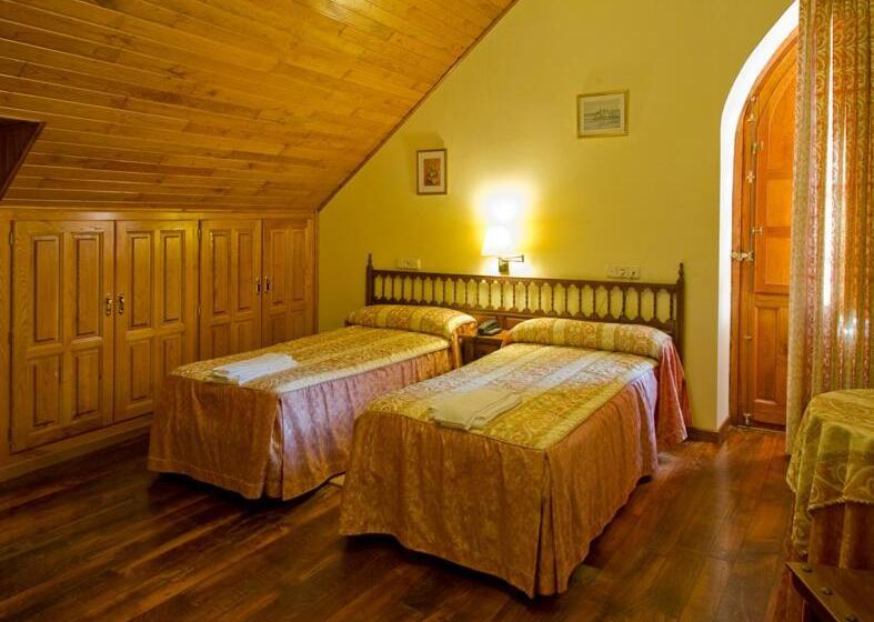 فندق Restaurante La Casilla