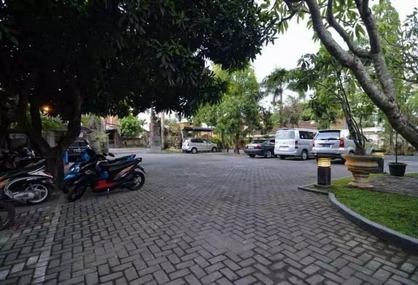 בית מלון כפרי Taman Rosani