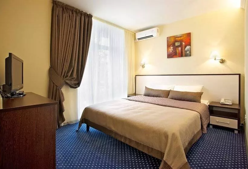 בית מלון כפרי Teatralny