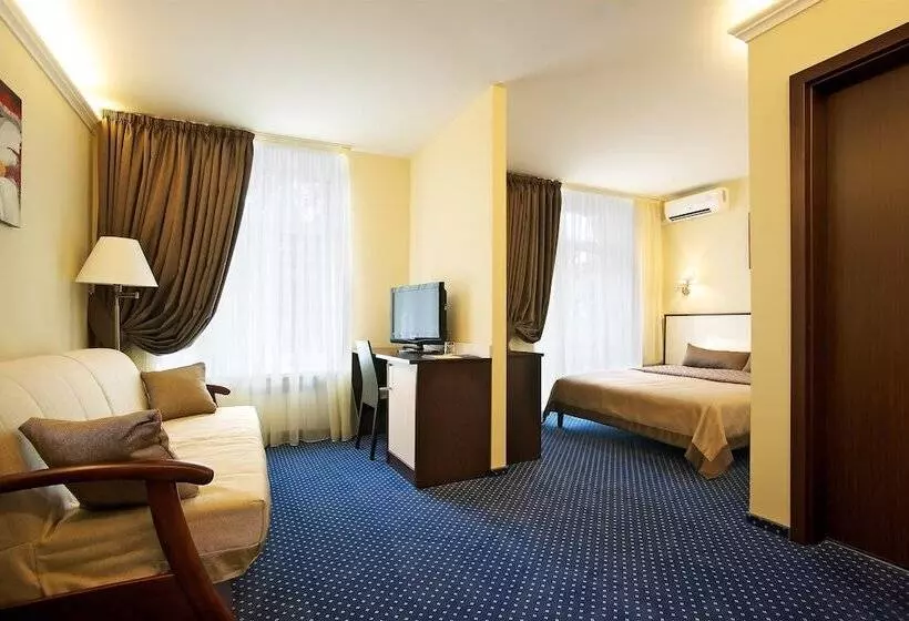 בית מלון כפרי Teatralny