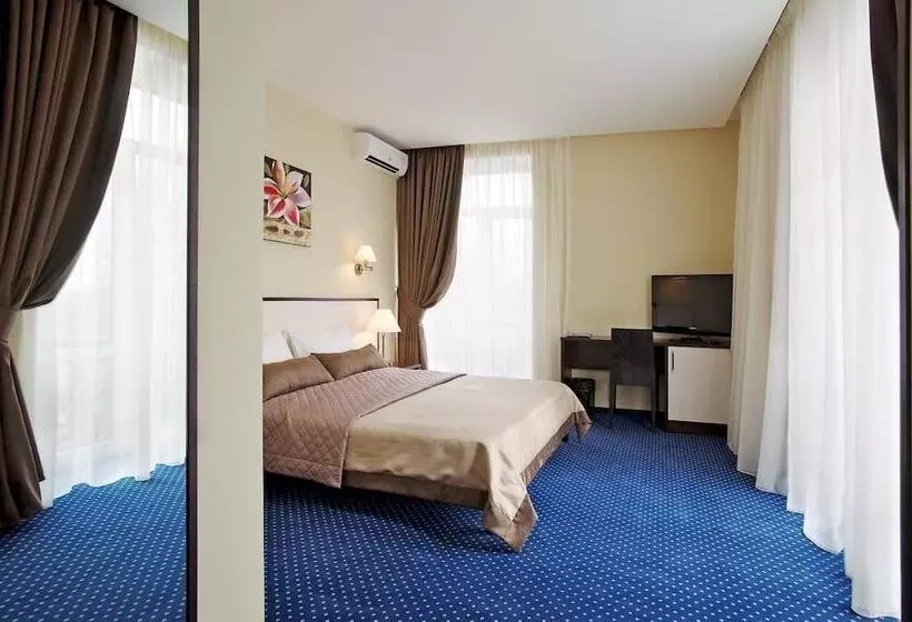 בית מלון כפרי Teatralny