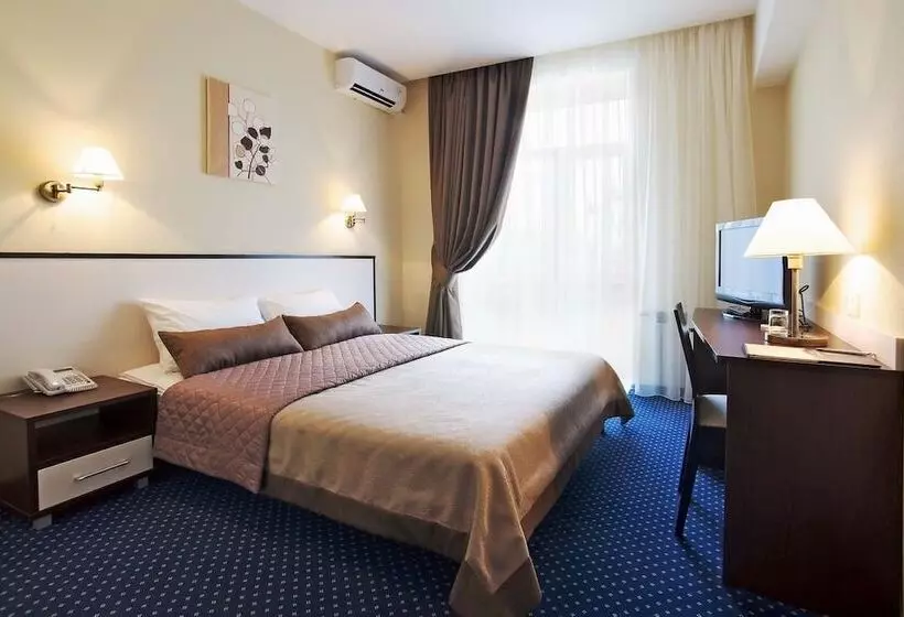 בית מלון כפרי Teatralny