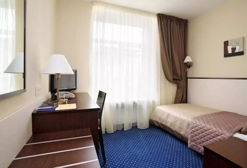 בית מלון כפרי Teatralny