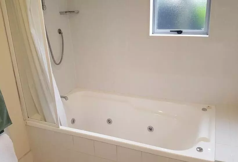 مُتل Fyffe On Riccarton