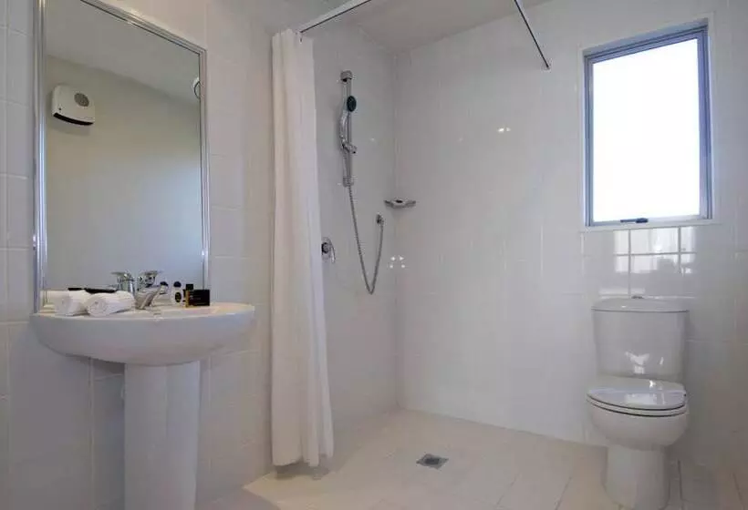 مُتل Fyffe On Riccarton