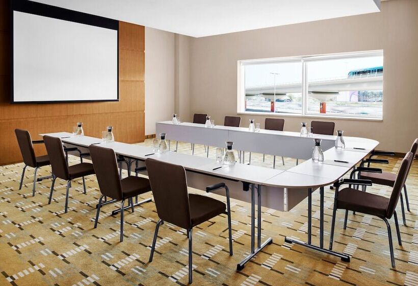 Novotel Dubai Al Barsha