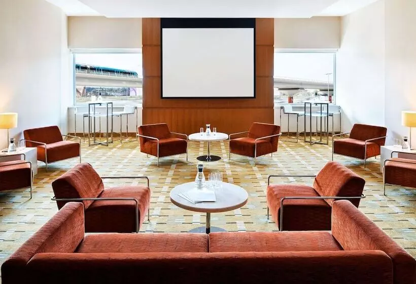 Novotel Dubai Al Barsha