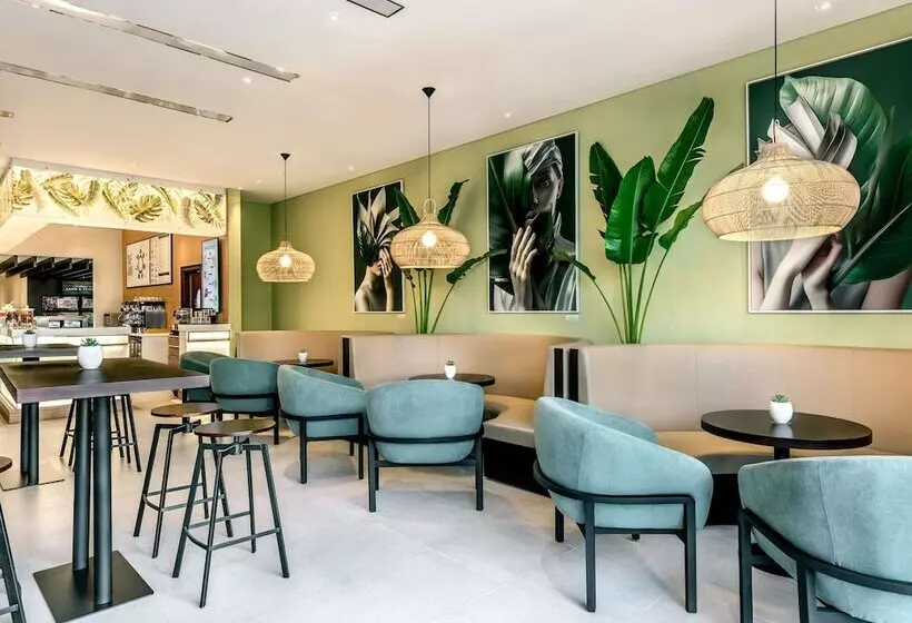 Novotel Dubai Al Barsha