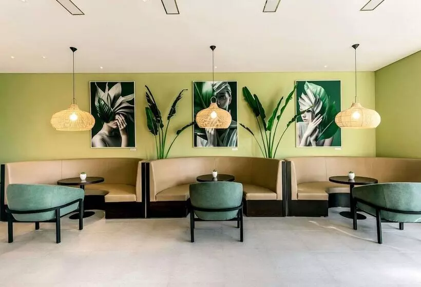 Novotel Dubai Al Barsha