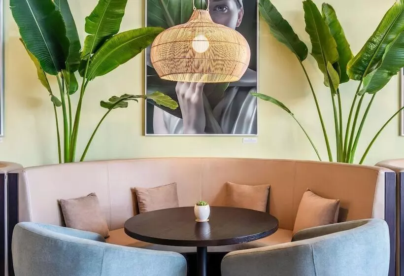 Novotel Dubai Al Barsha