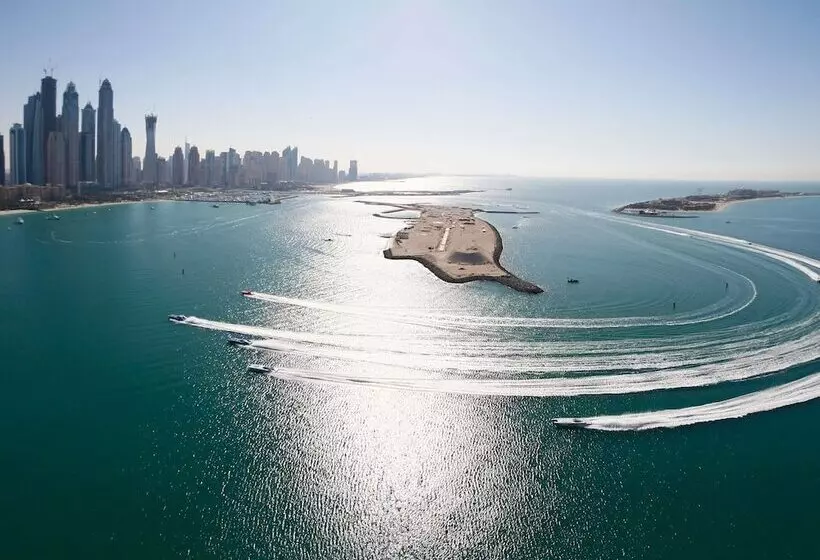 Novotel Dubai Al Barsha