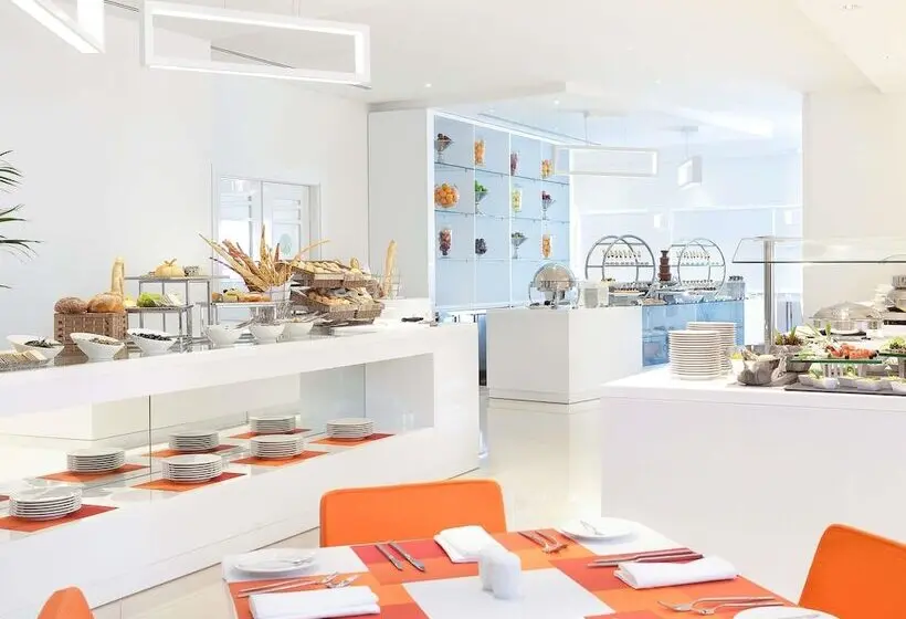 Novotel Dubai Al Barsha