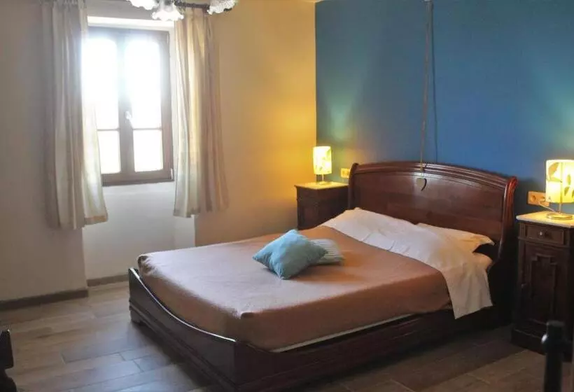 Aamiaismajoitus (B&B) Domaine De La Couderquié