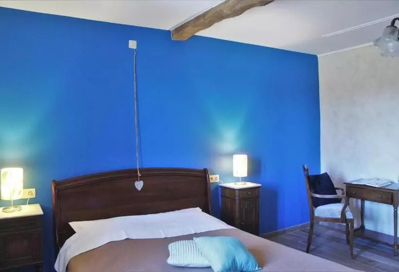 Aamiaismajoitus (B&B) Domaine De La Couderquié