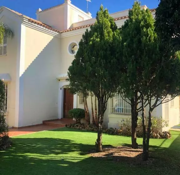 Aamiaismajoitus (B&B) Villa Bonita