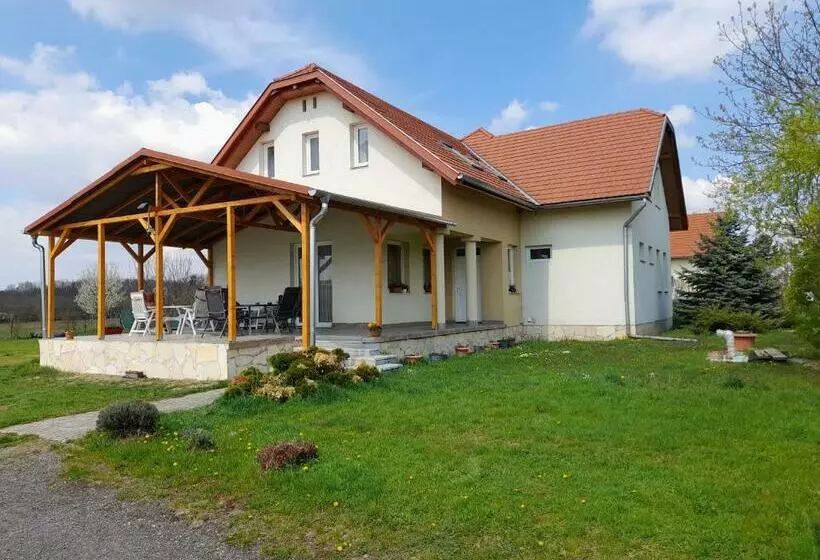 Majatalo Anna Vendégház Szeleste