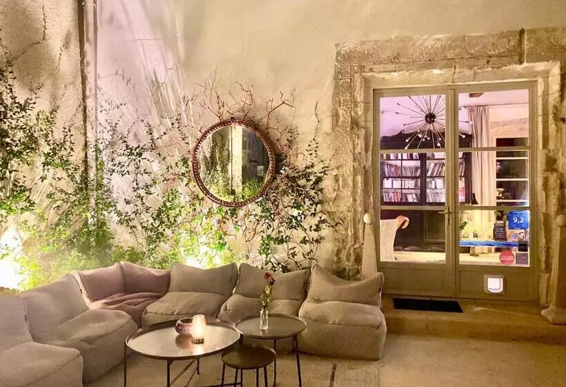 تختخواب و صبحانه Hôtel Particulier Maison Artishow