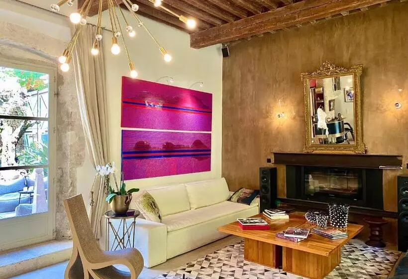 تختخواب و صبحانه Hôtel Particulier Maison Artishow