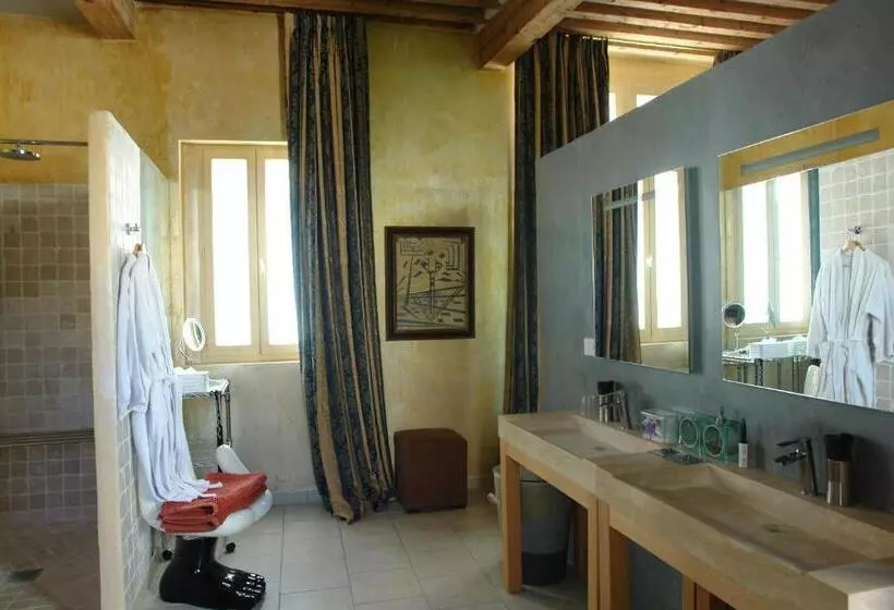 تختخواب و صبحانه Hôtel Particulier Maison Artishow