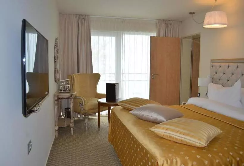 Carmen International Hotel Venus Fost Becali