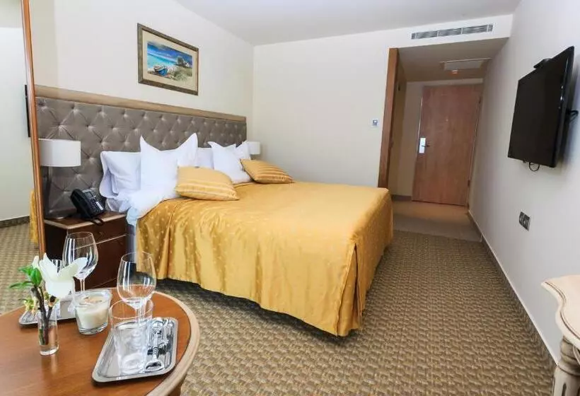 Carmen International Hotel Venus Fost Becali