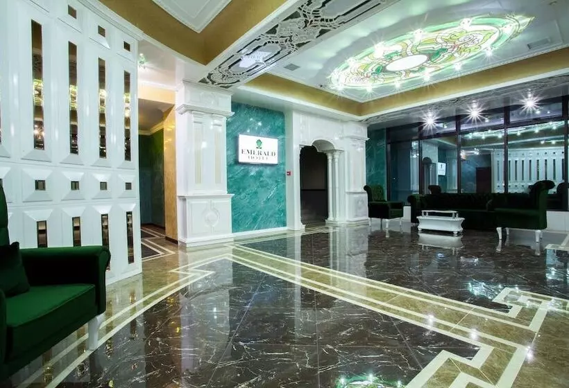 هتل Emerald
