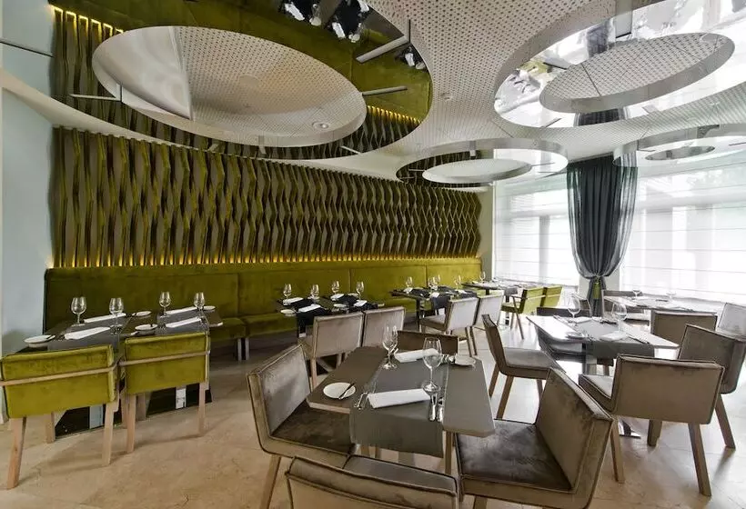 هتل Mana Suites & Sea