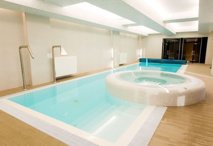 هتل Mana Suites & Sea