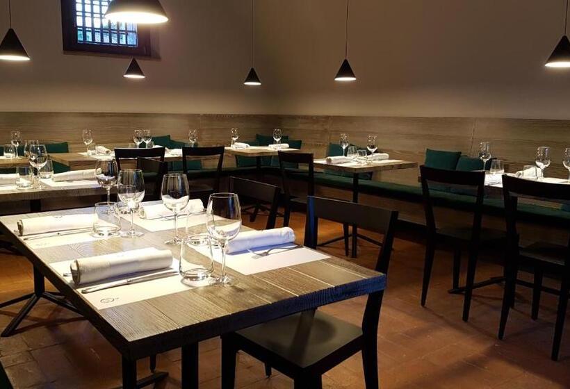 酒店 Castello Visconteo