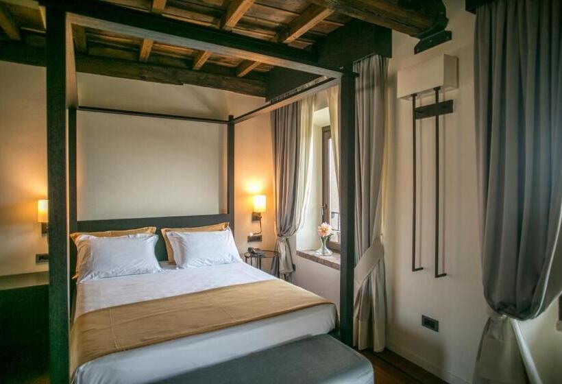 酒店 Castello Visconteo