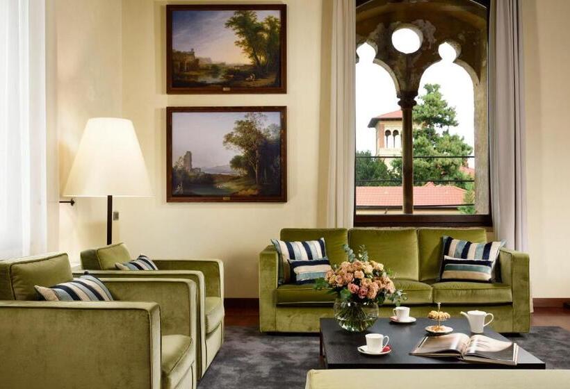 酒店 Castello Visconteo