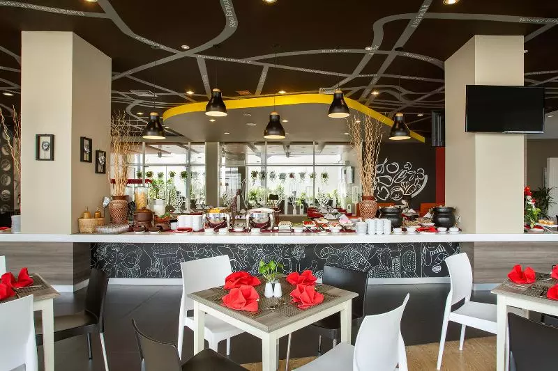 ホテル Ibis Surabaya City Center