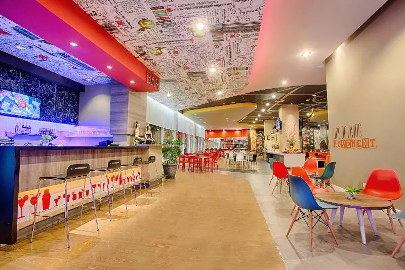 ホテル Ibis Surabaya City Center