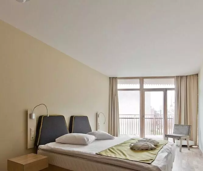 هتل Mana Suites & Sea