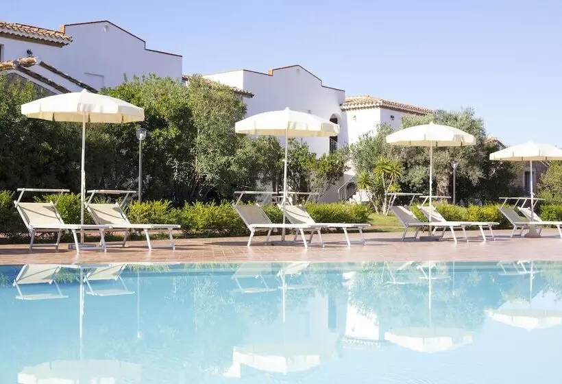 فندق Marina Torre Navarrese Resort