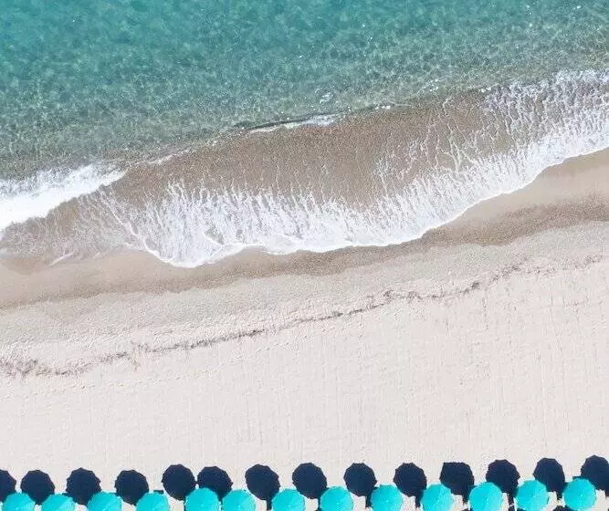 فندق Marina Torre Navarrese Resort