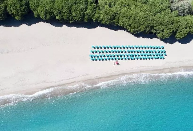 فندق Marina Torre Navarrese Resort