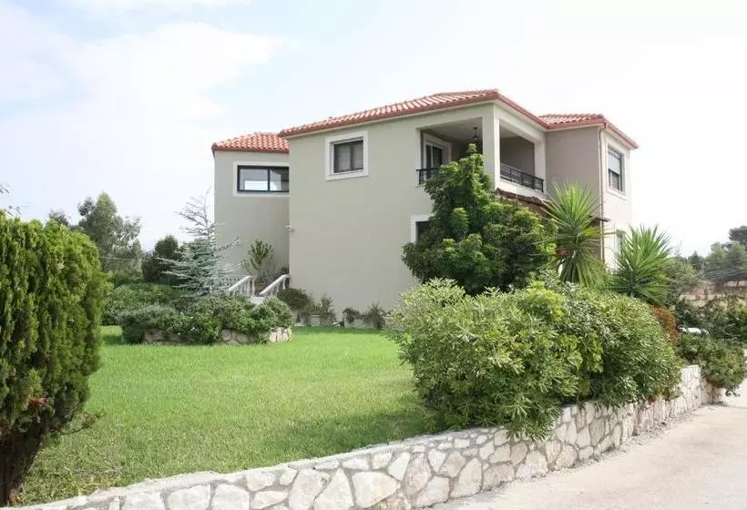 בית מלון כפרי Pagonis Studios