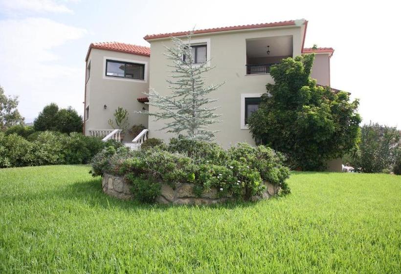 בית מלון כפרי Pagonis Studios