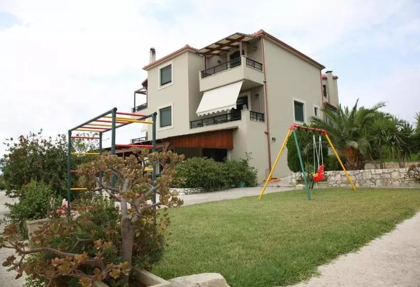 בית מלון כפרי Pagonis Studios