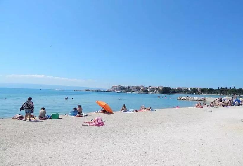 Hotel Pansion Epetium