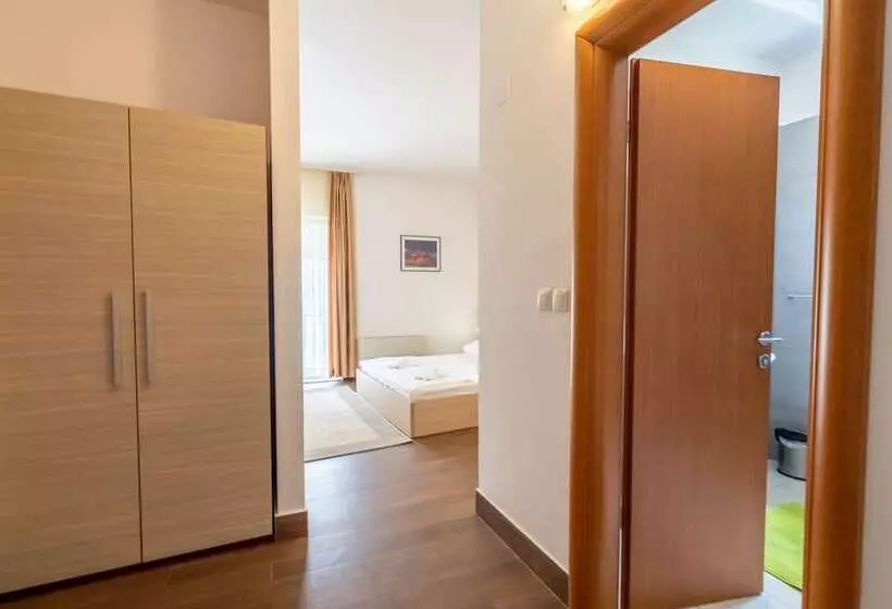 Hotel Pansion Epetium