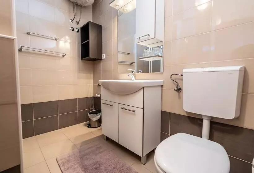 Hotel Pansion Epetium