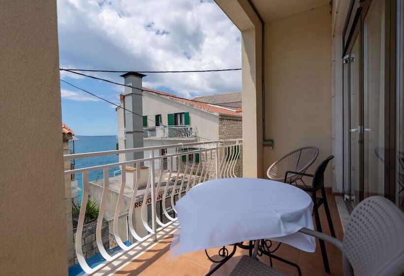 فندق Pansion Epetium