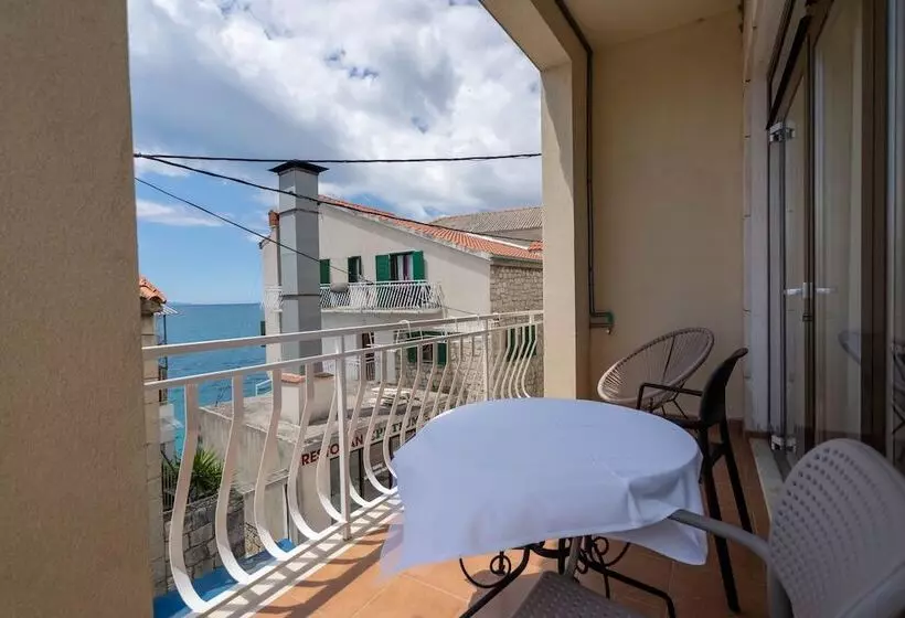 Hotel Pansion Epetium