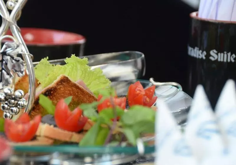 هتل Paradise Suites