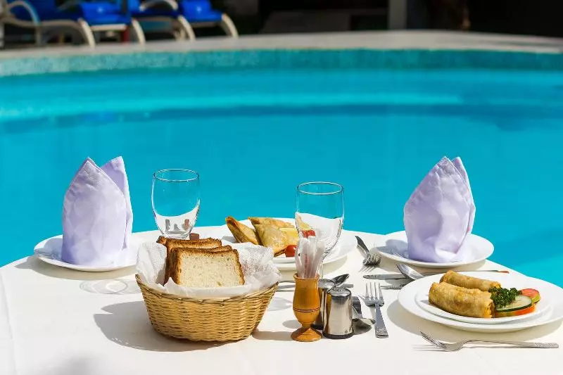 هتل Prideinn Nyali Cottages