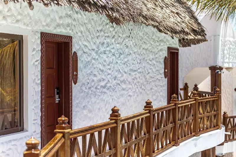 هتل Prideinn Nyali Cottages