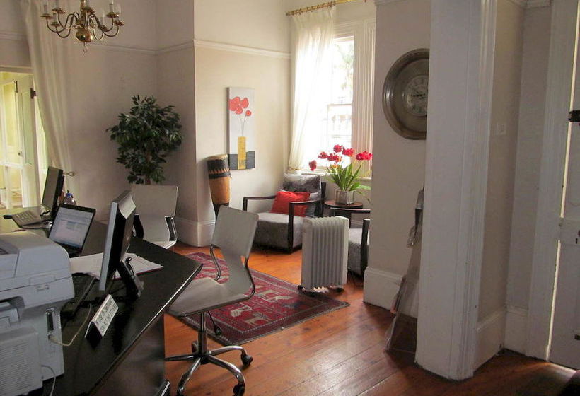 בית מלון כפרי The Vic